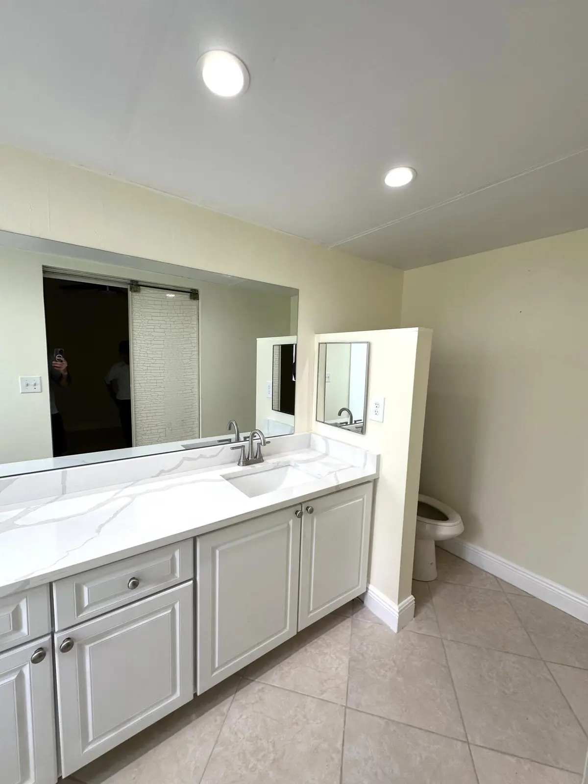 Primary Bathroom at 9440 SW 8th Street 109, Boca Raton