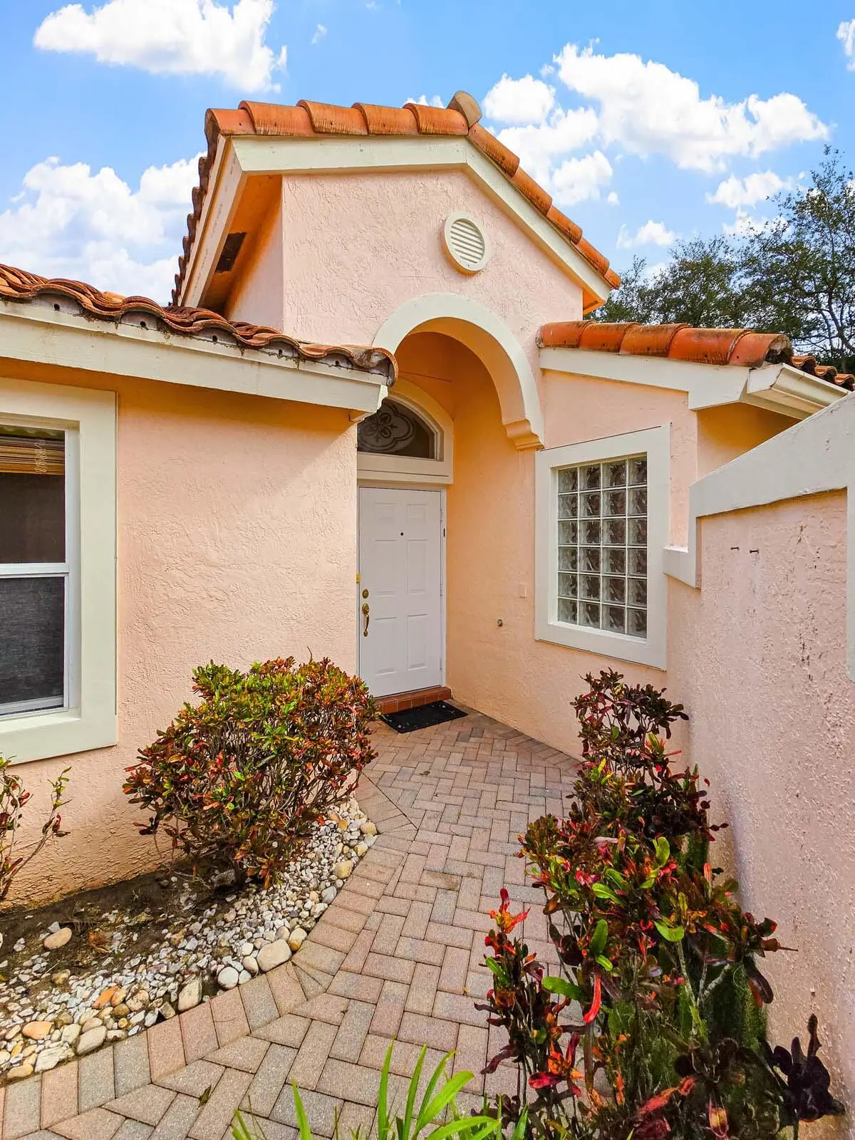 WALKWAY at 5178 Pelican Cove Drive, Boynton Beach