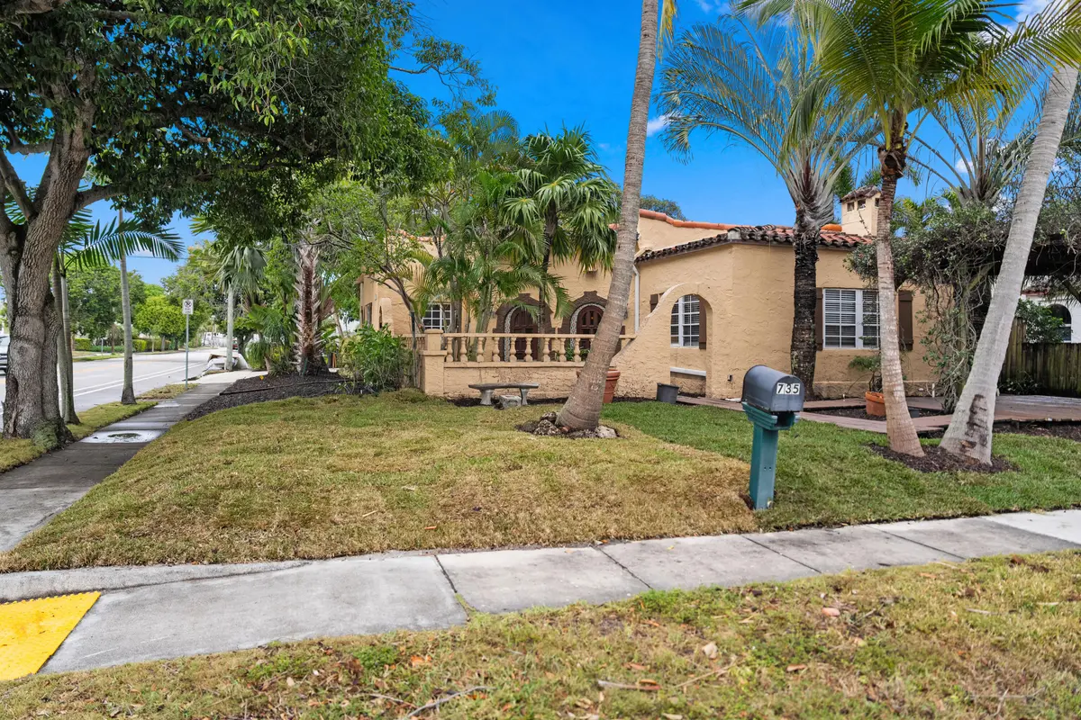 DSC03011 at 735 Colonial Road, West Palm Beach