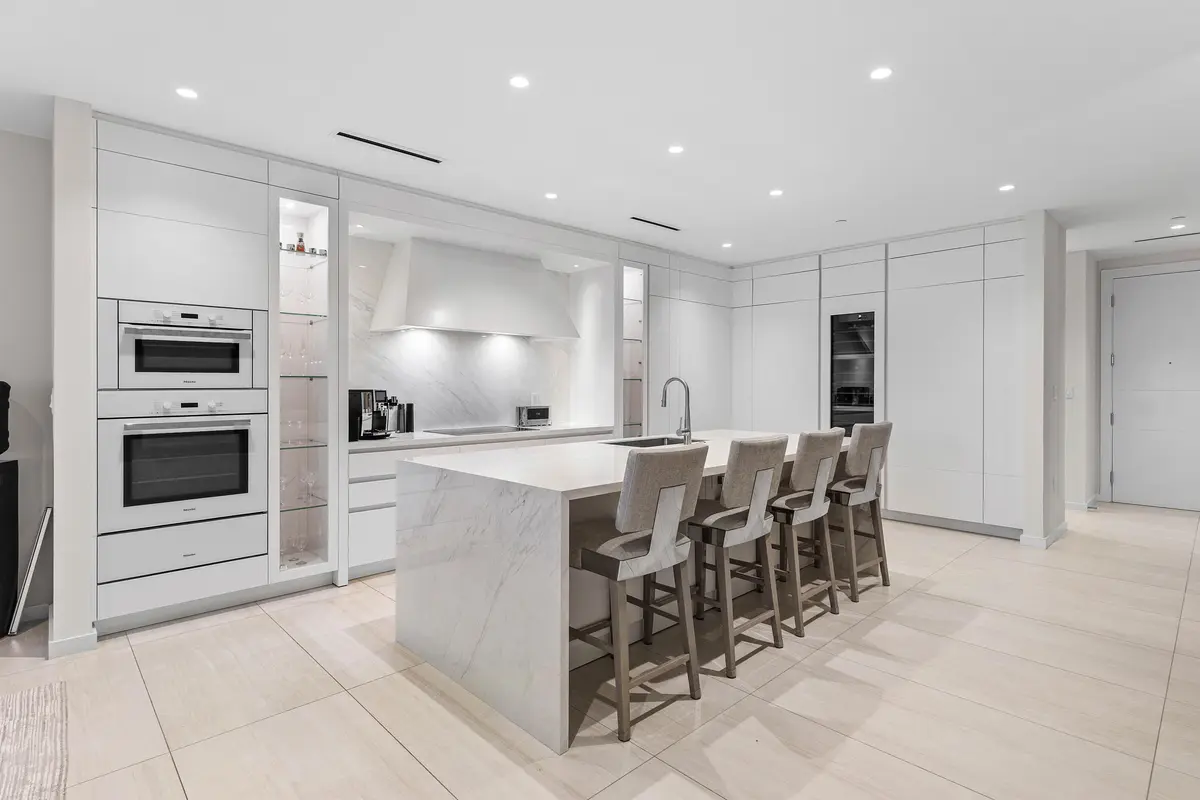 ALINA 200 UNIT 707 at 200 SE Mizner Boulevard 707, Boca Raton