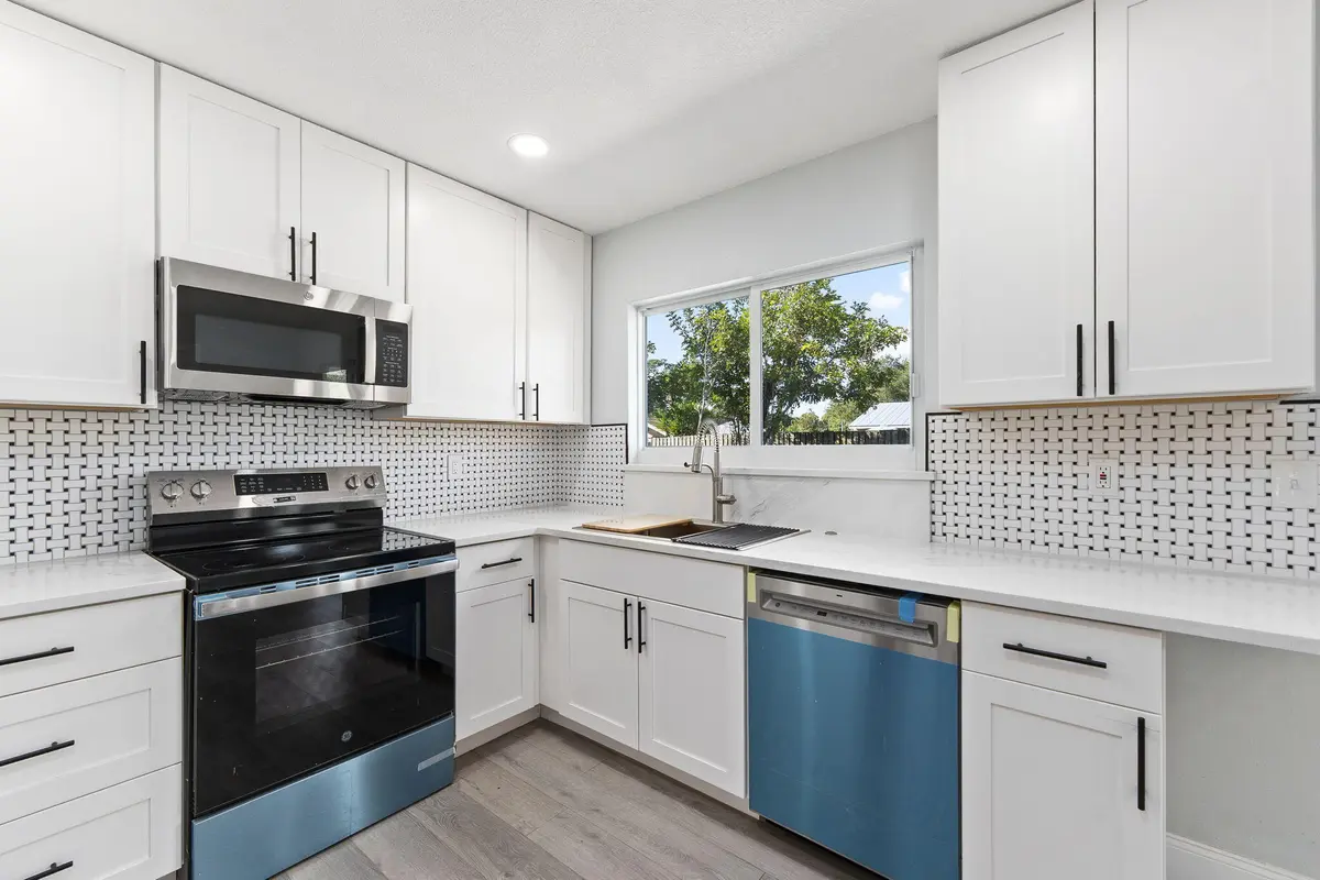 17-web-or-mls-DSC03117 at 2075 7th Court, Vero Beach