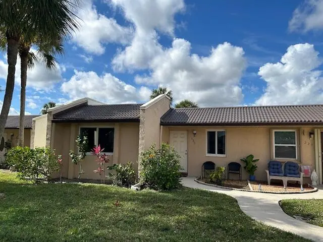 Front View at 225 Lake Meryl Drive, West Palm Beach