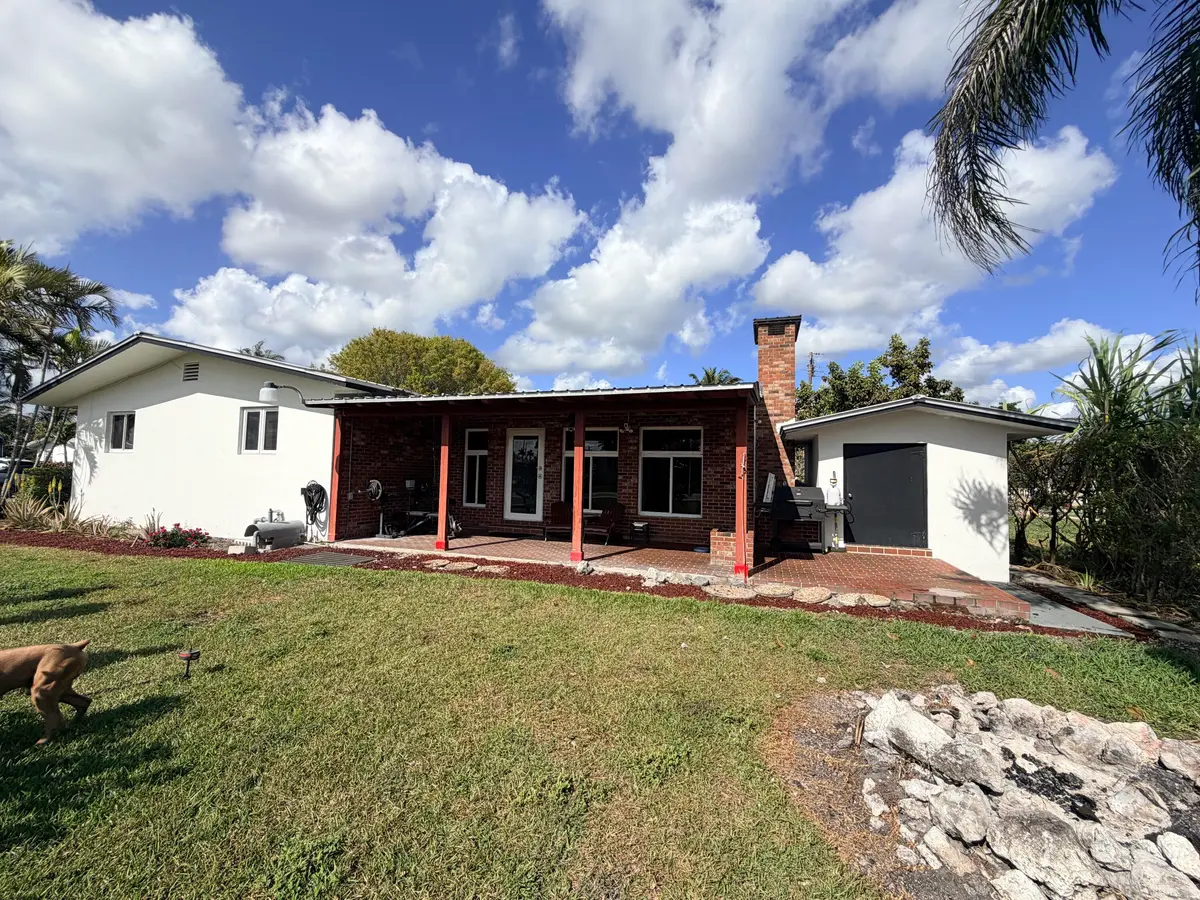 IMG_1342 2 at 955 NW 4th St Street, Belle Glade