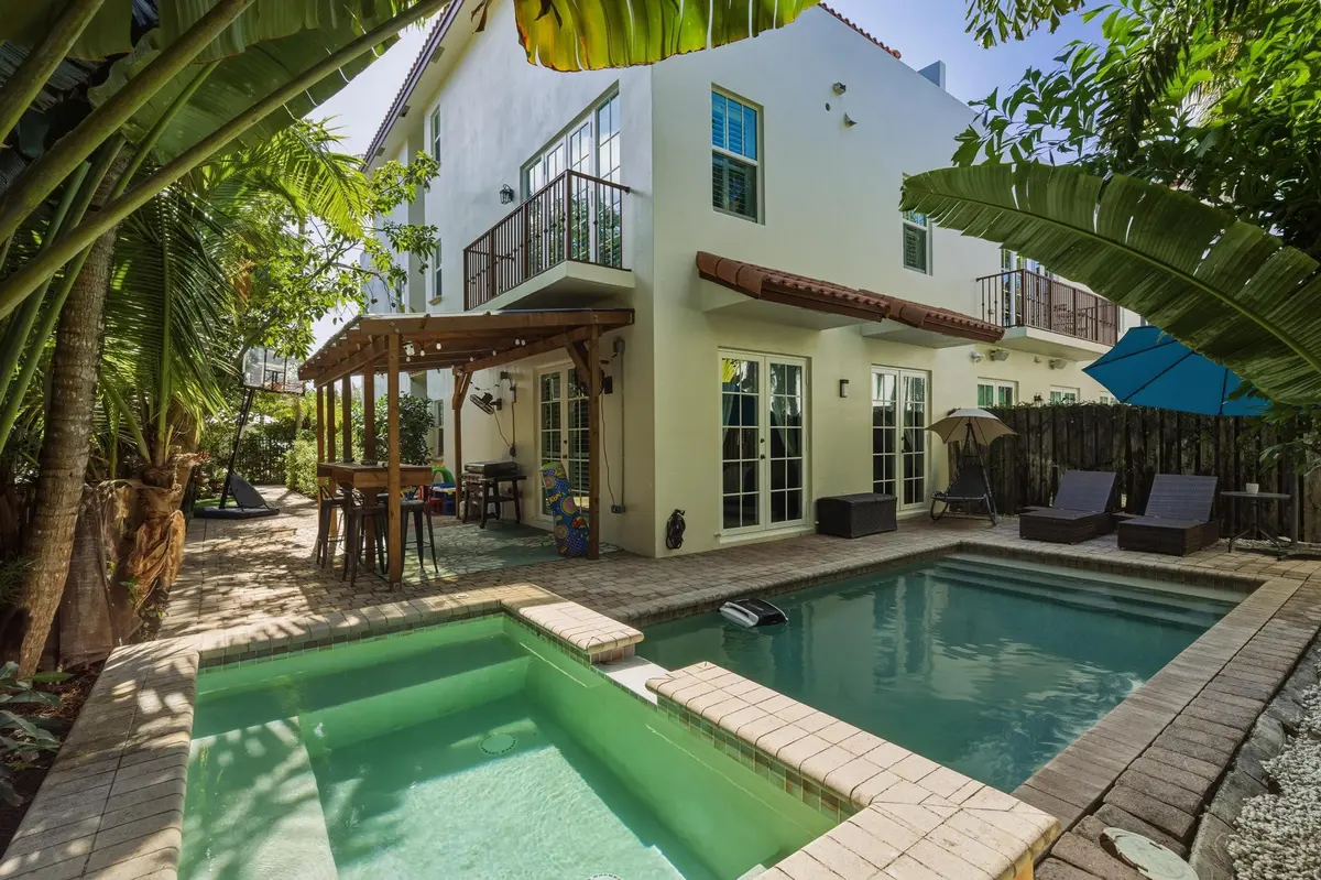 DSC03438 at 1709 NE 8th Street 1709, Fort Lauderdale