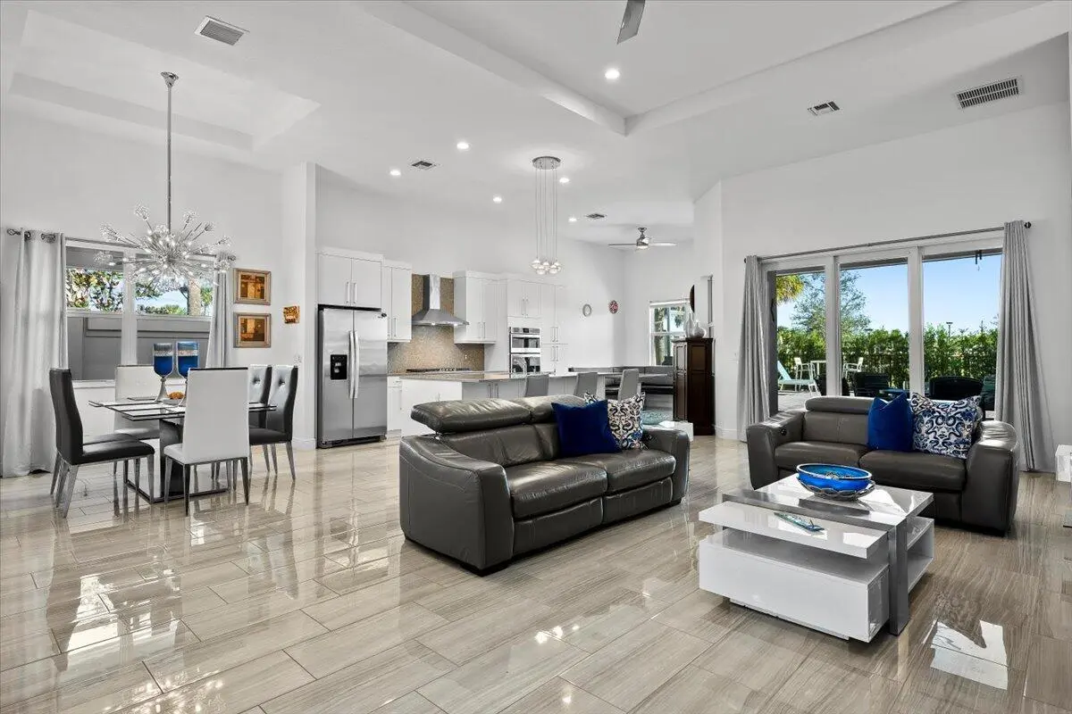 08-LUX_6234 at 12454 Nautilus Circle, Palm Beach Gardens