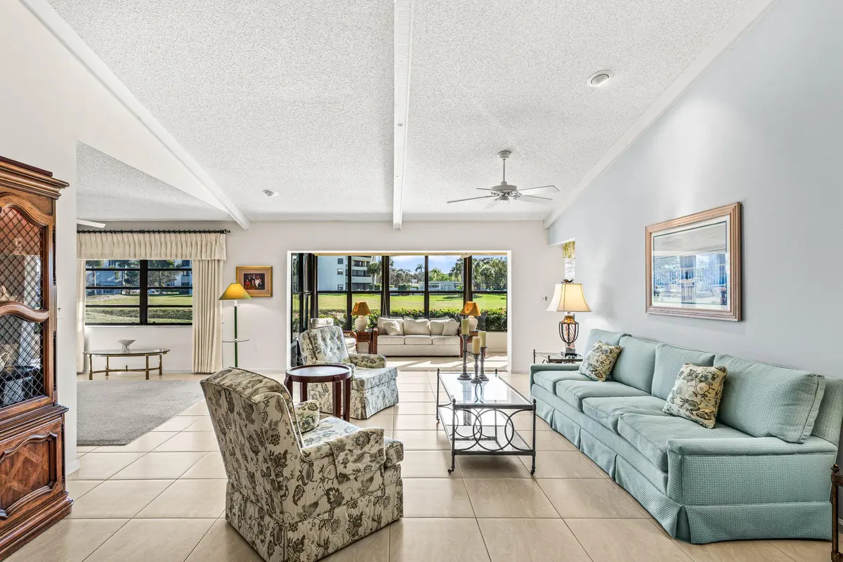 Living room room at 6426 Casabella Lane, Boca Raton