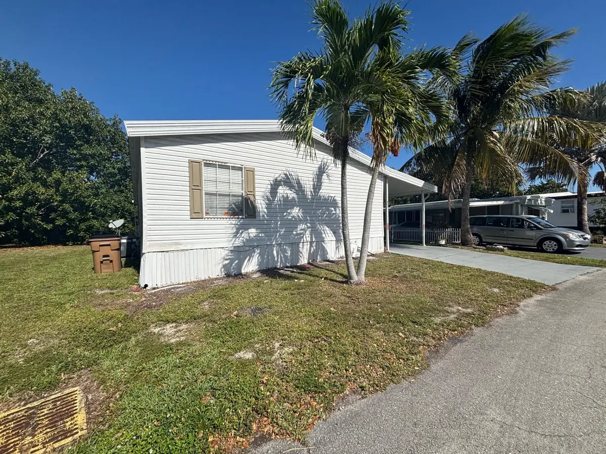 bbfcaab5-e600-4b25-bbee-c3b4dd4e9f16 at 403 NW 50th Ct, Lot# 1415, Deerfield Beach