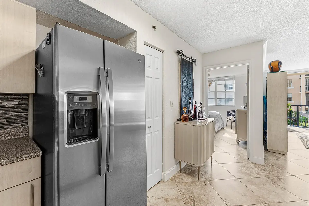 Kitchen at 1801 N Flagler Drive 235, West Palm Beach