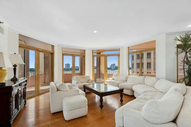 Great room at 300 SE 5th Avenue 6010, Boca Raton