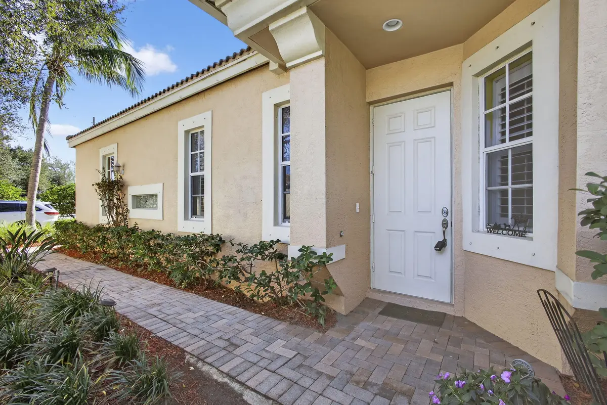6-web-or-mls-BS1A8541 at 4502 Hickory Drive, Palm Beach Gardens