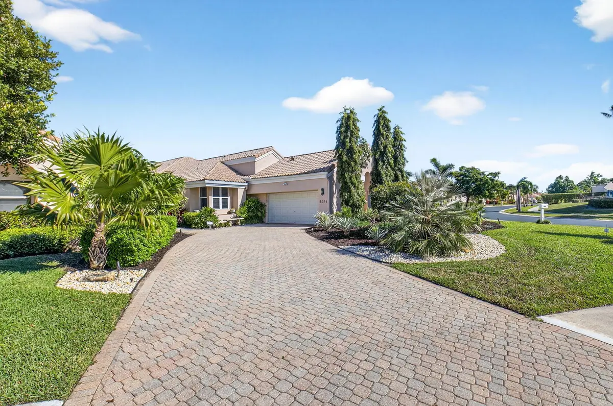 OVERSIZED CORNER LOT at 6261 Evian Place, Boynton Beach
