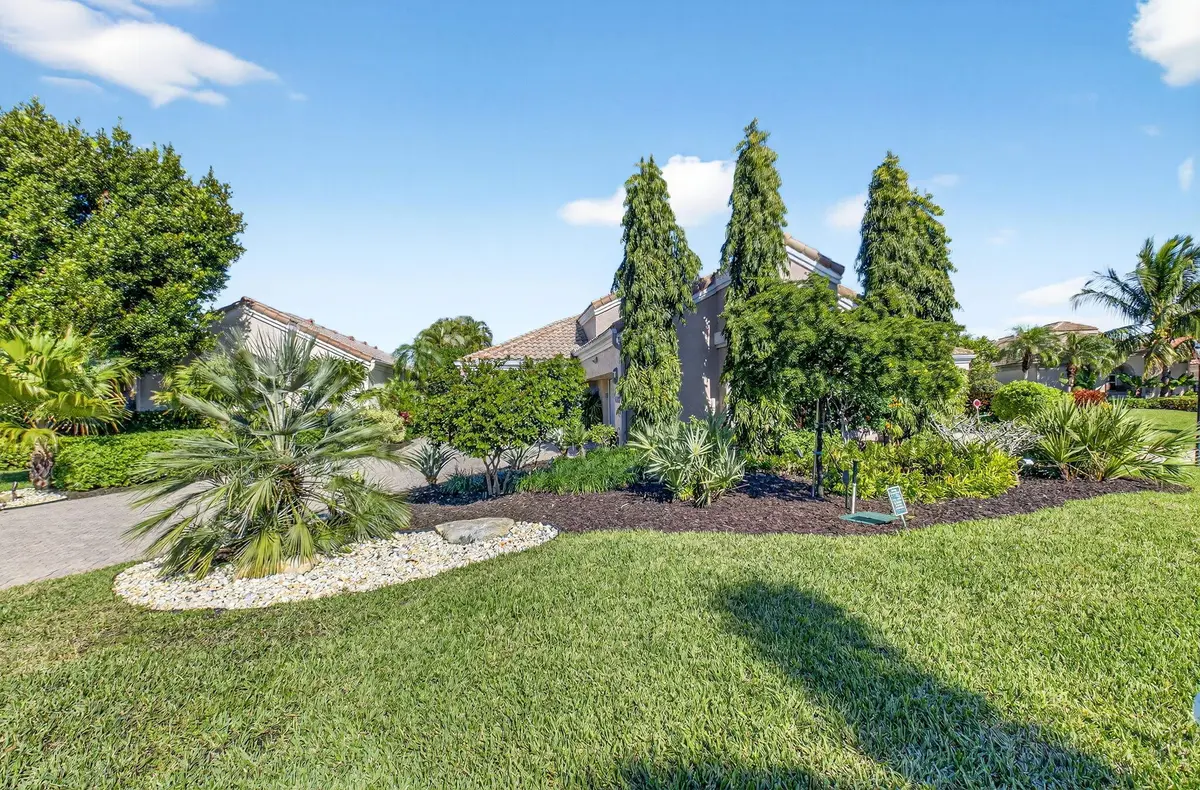 LUSHLY LANDSCAPED at 6261 Evian Place, Boynton Beach