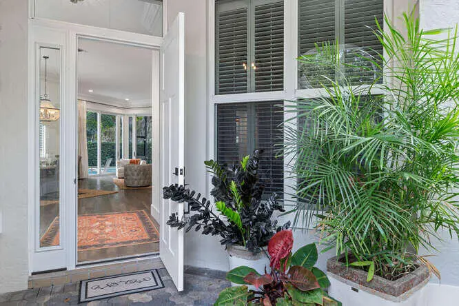 Front porch at 2707 Players Court, Wellington
