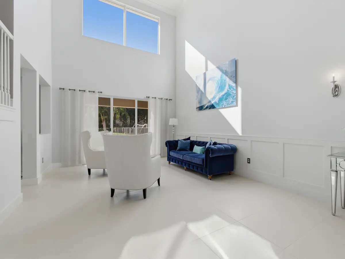 Living at 8228 Triana Point Avenue, Boynton Beach