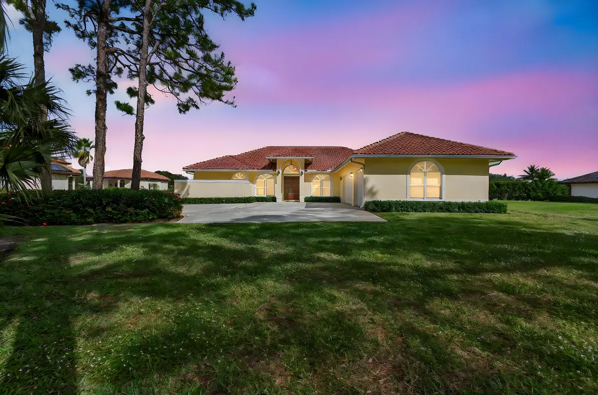 Exterior Front at 5649 Sea Biscuit Road, Palm Beach Gardens