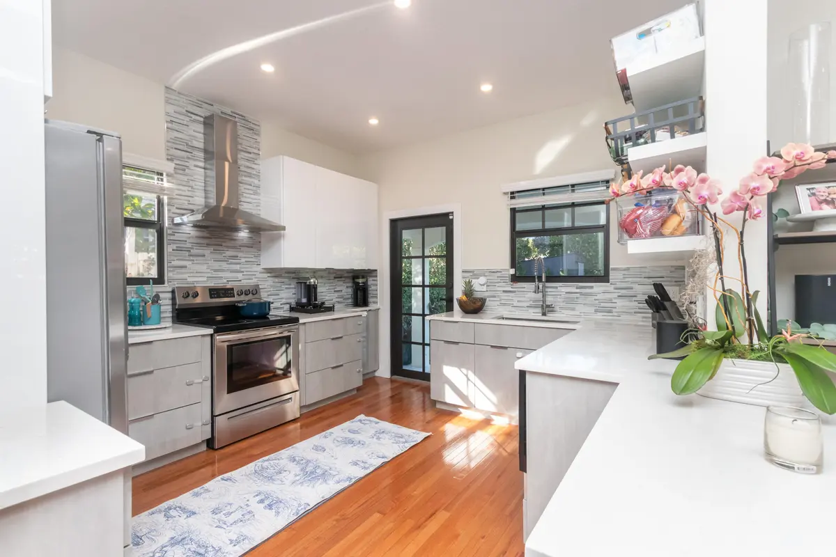 Kitchen to back garden at 823 38th Street, West Palm Beach