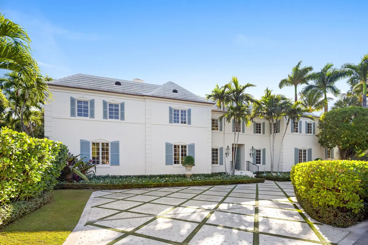 Exterior at 9 Via Vizcaya, Palm Beach