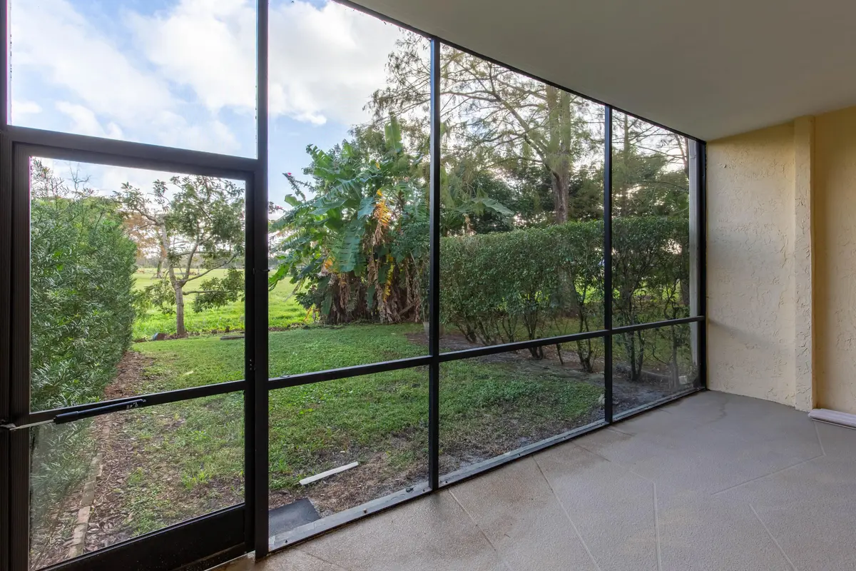 1989 Canterbury Circle, Wellington, FL – photo 7
