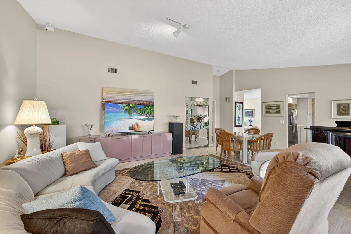 13706 Cross Pointe Ct at 13706 Cross Pointe Drive, Palm Beach Gardens