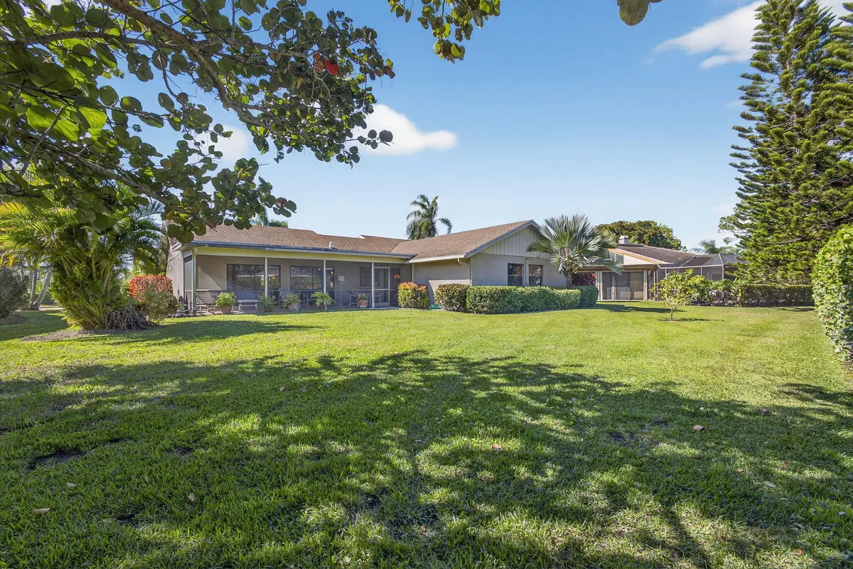 13706 Cross Pointe Ct at 13706 Cross Pointe Drive, Palm Beach Gardens