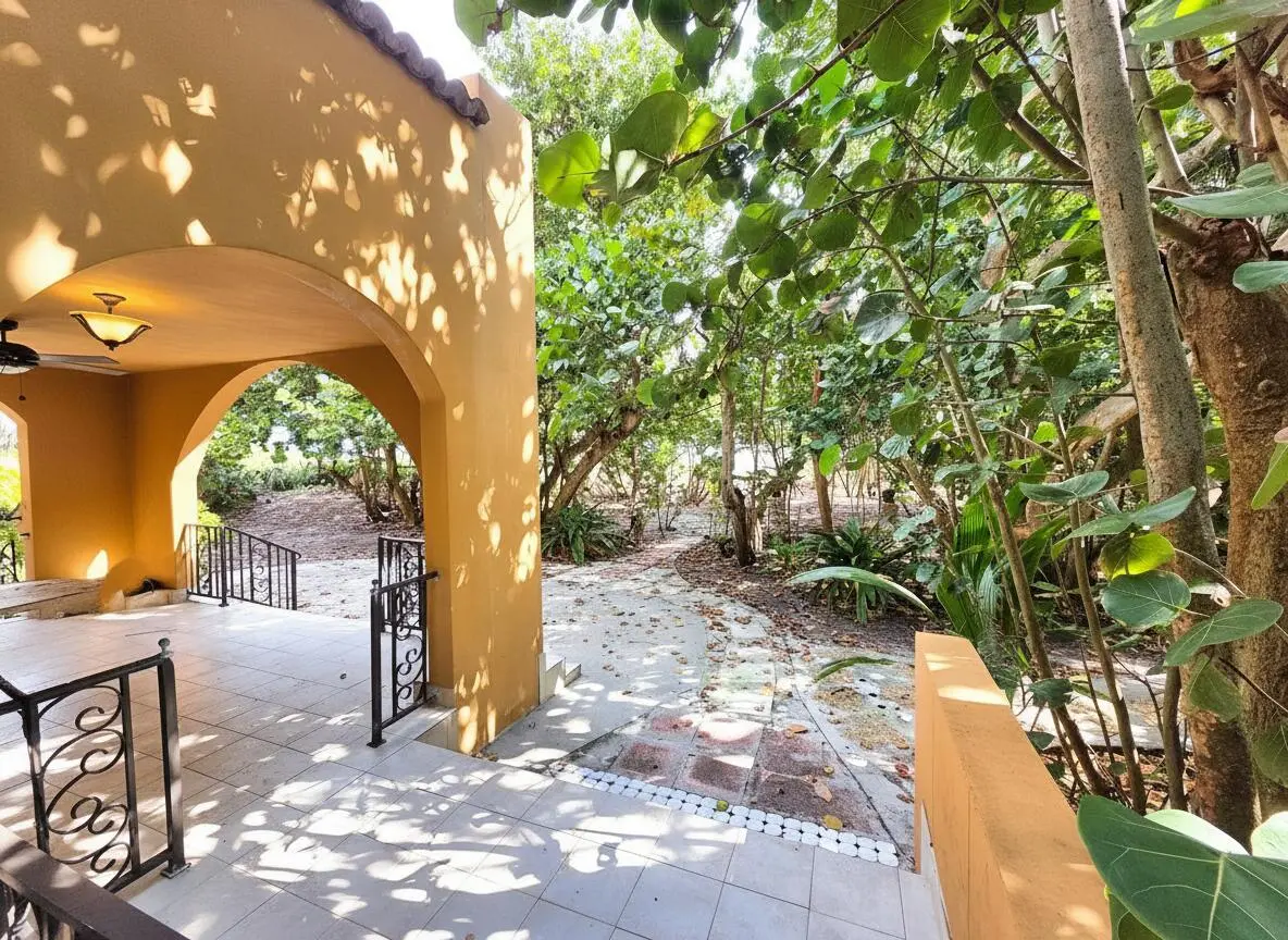 BACK PATIO at 4200 N Surf Road, Hollywood