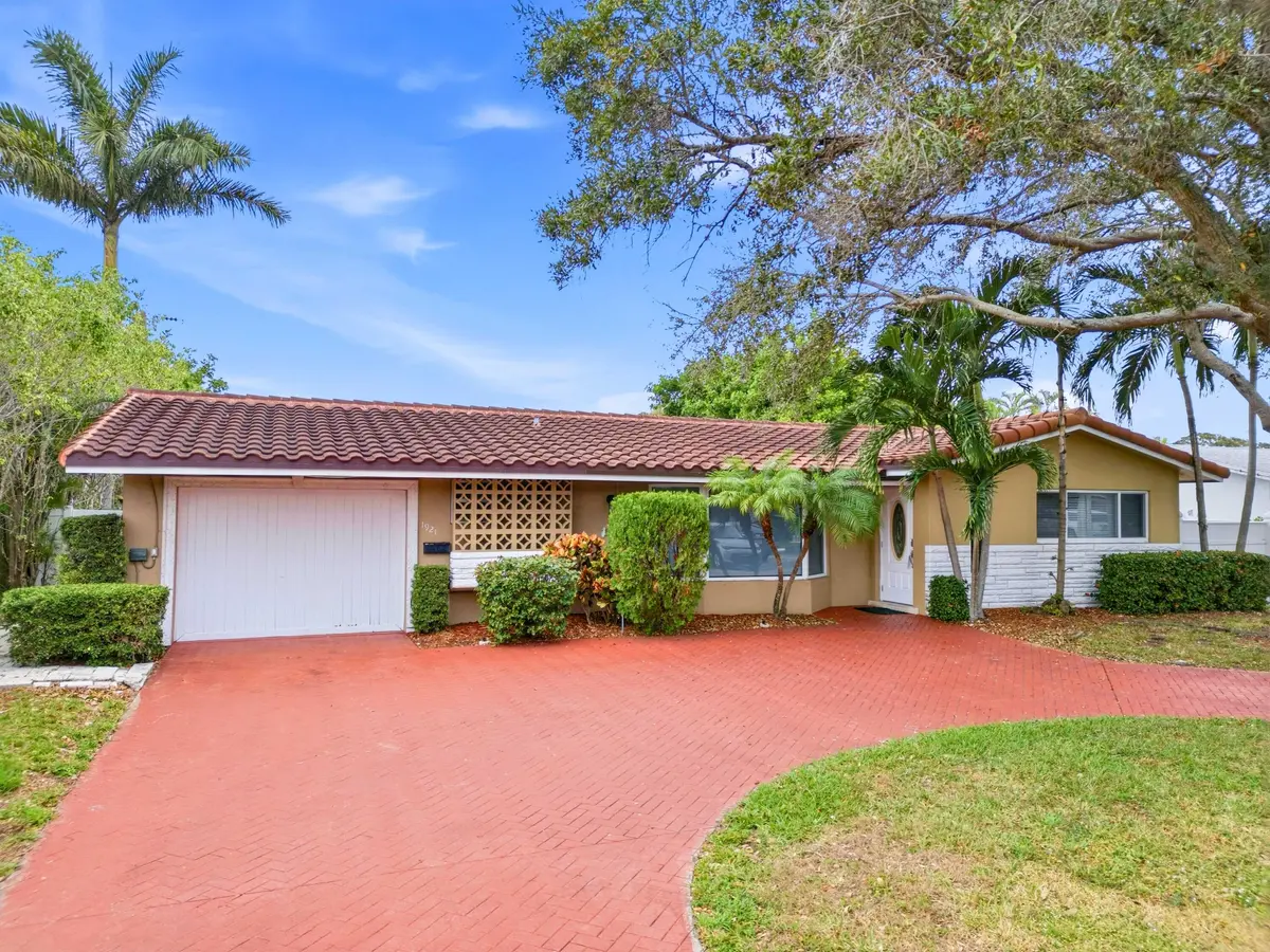 Front at 1921 NE 28th Court, Lighthouse Point