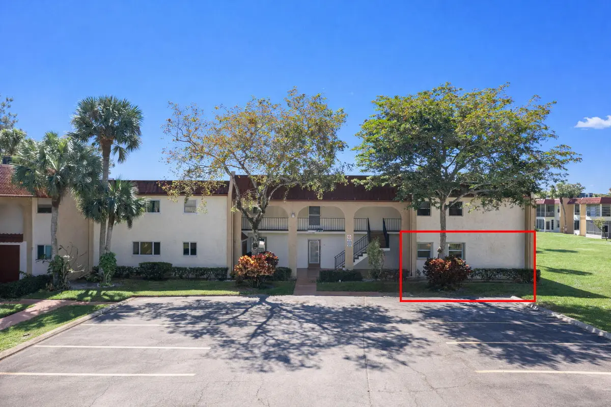 FRONT 1ST FLOOR at 352 Lake Frances Drive, West Palm Beach