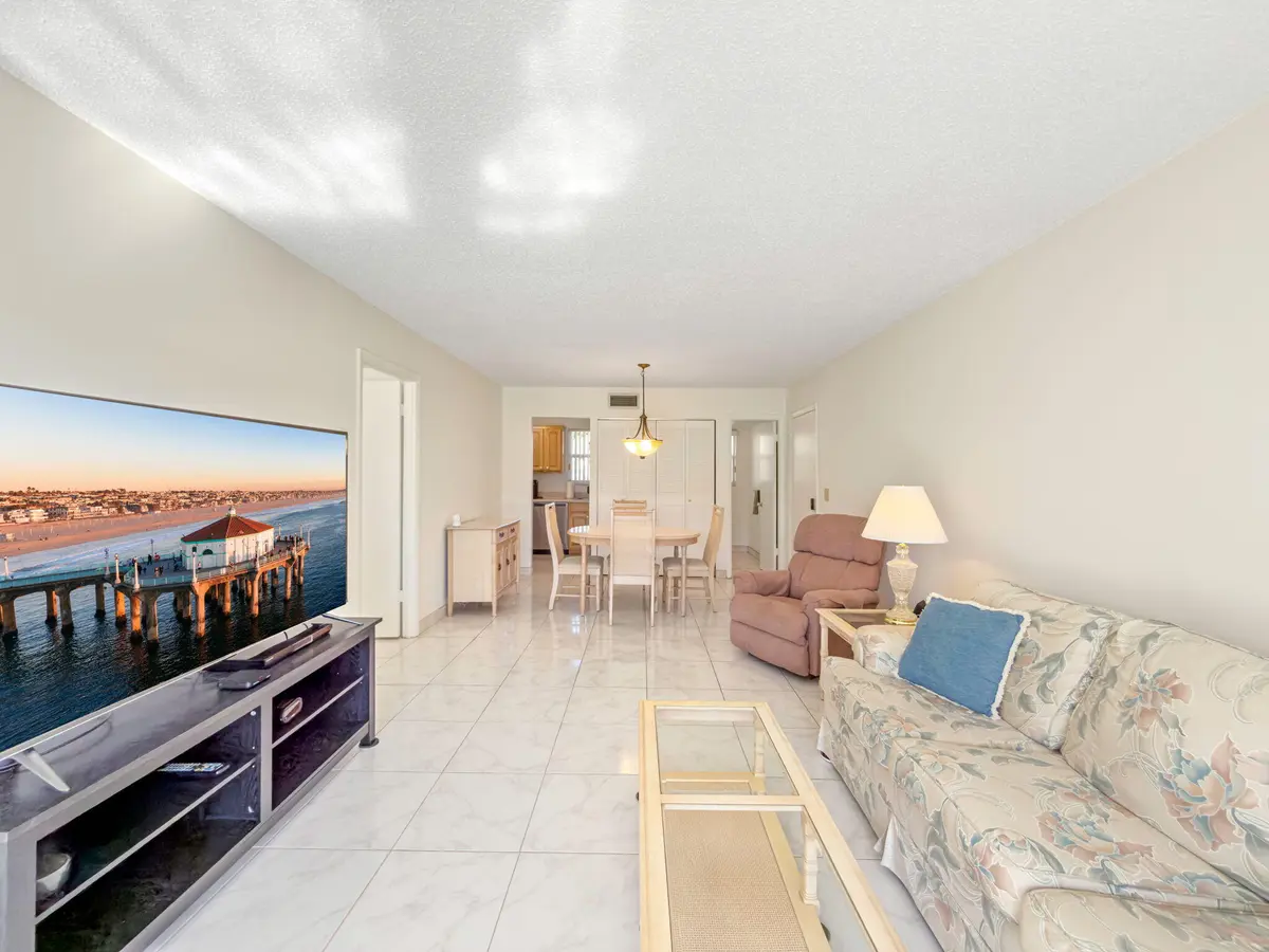 LIVING/DINING at 352 Lake Frances Drive, West Palm Beach