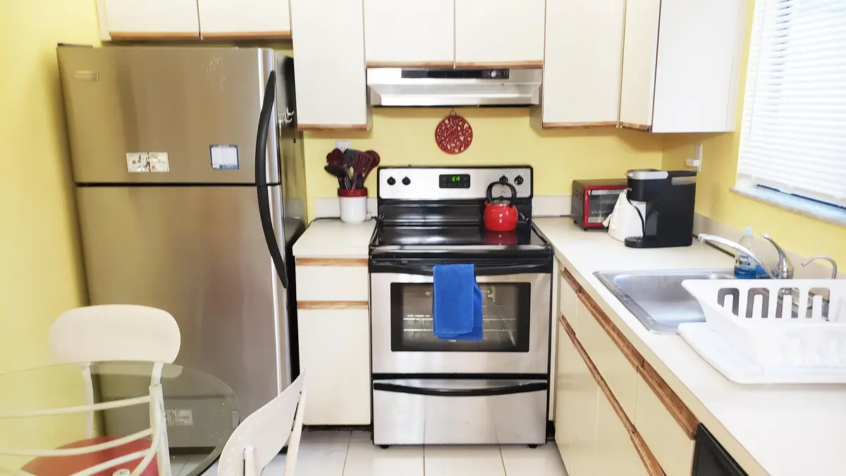 Kitchen at 15072 Ashland Place 143, Delray Beach