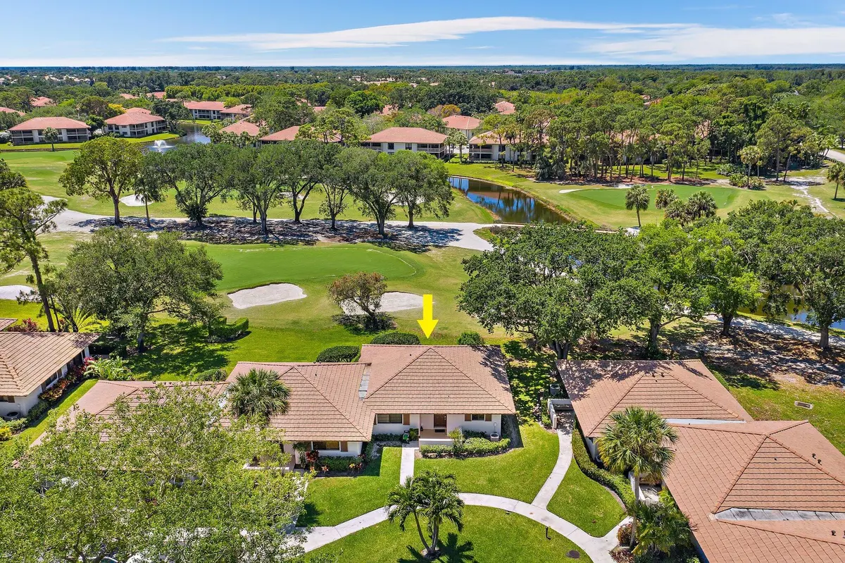 Aerial at 821 Club Drive, Palm Beach Gardens