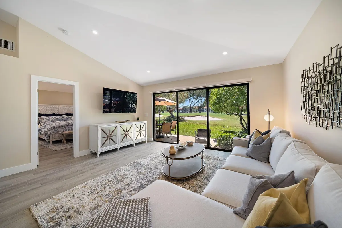 Living Area 2 at 821 Club Drive, Palm Beach Gardens