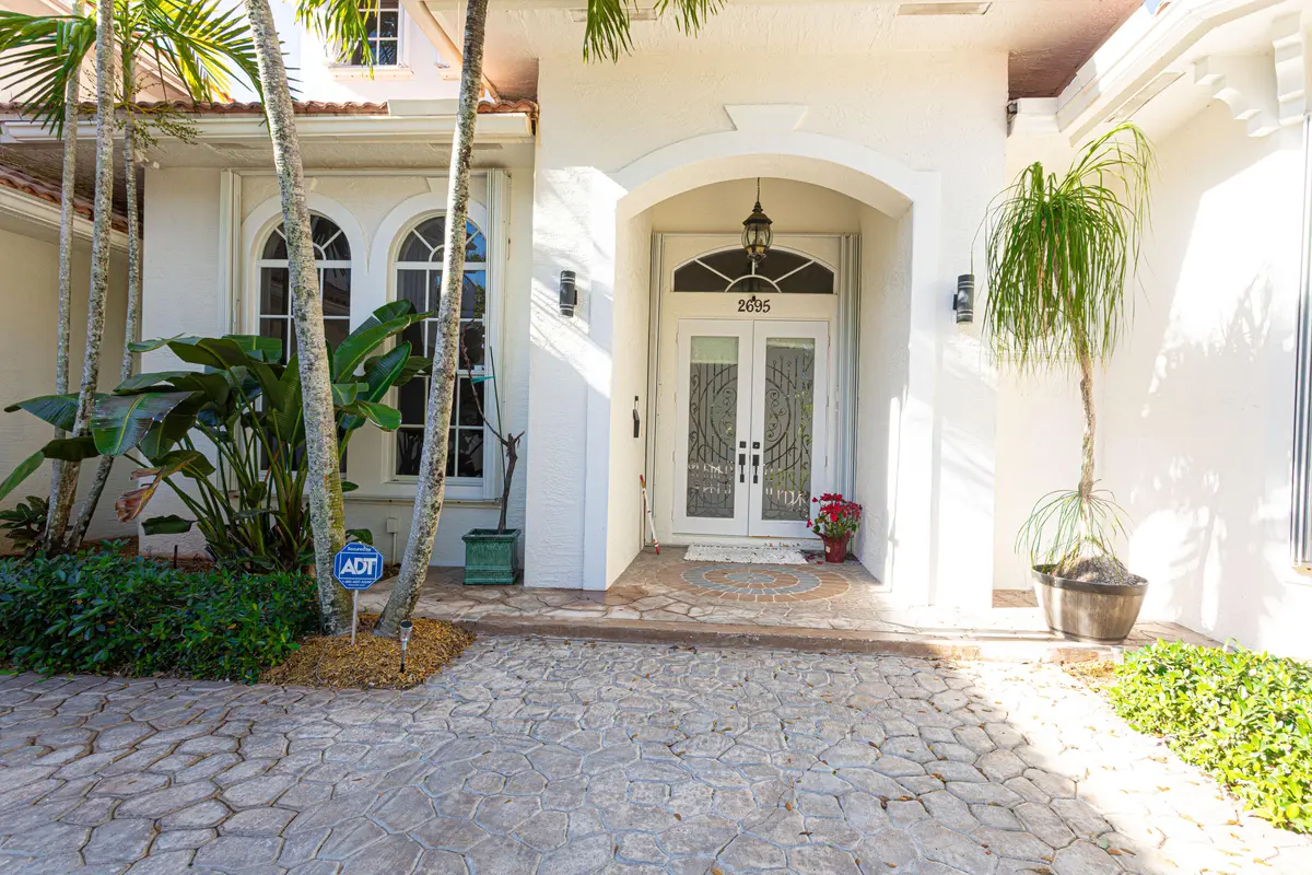 casa-7_1 at 2695 Greenbriar Boulevard, Wellington
