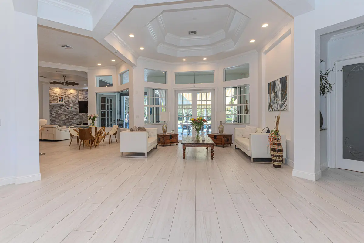 casa-21_1 at 2695 Greenbriar Boulevard, Wellington