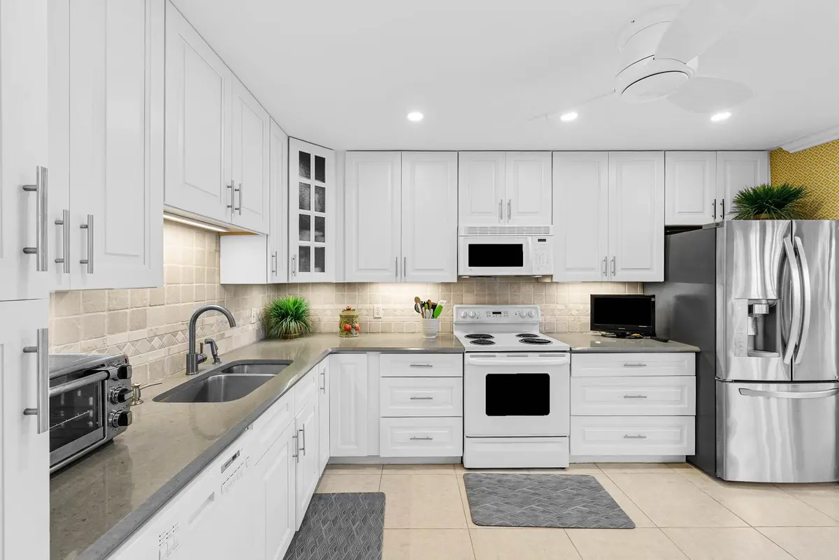 Kitchen at 10865 Quail Covey Road Azalea, Boynton Beach