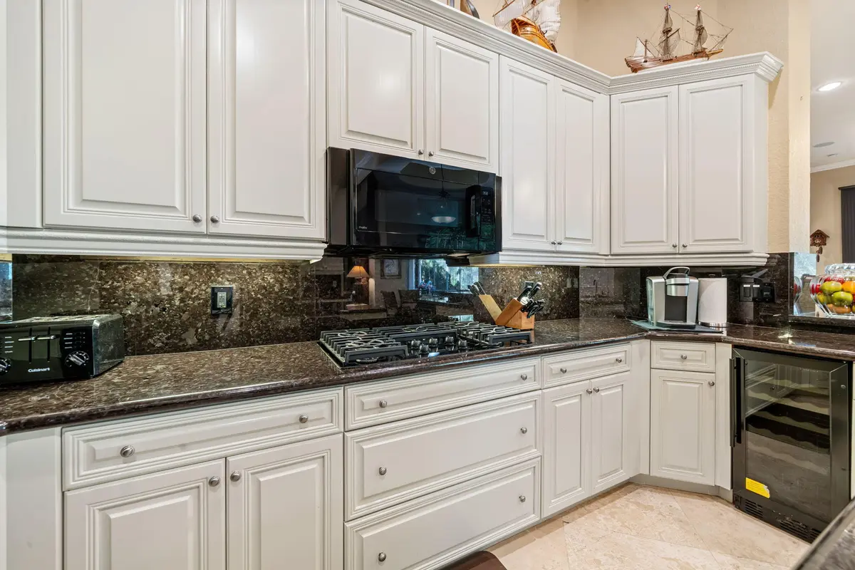 35-web-or-mls-DSC08152 at 10710 Versailles Boulevard, Wellington