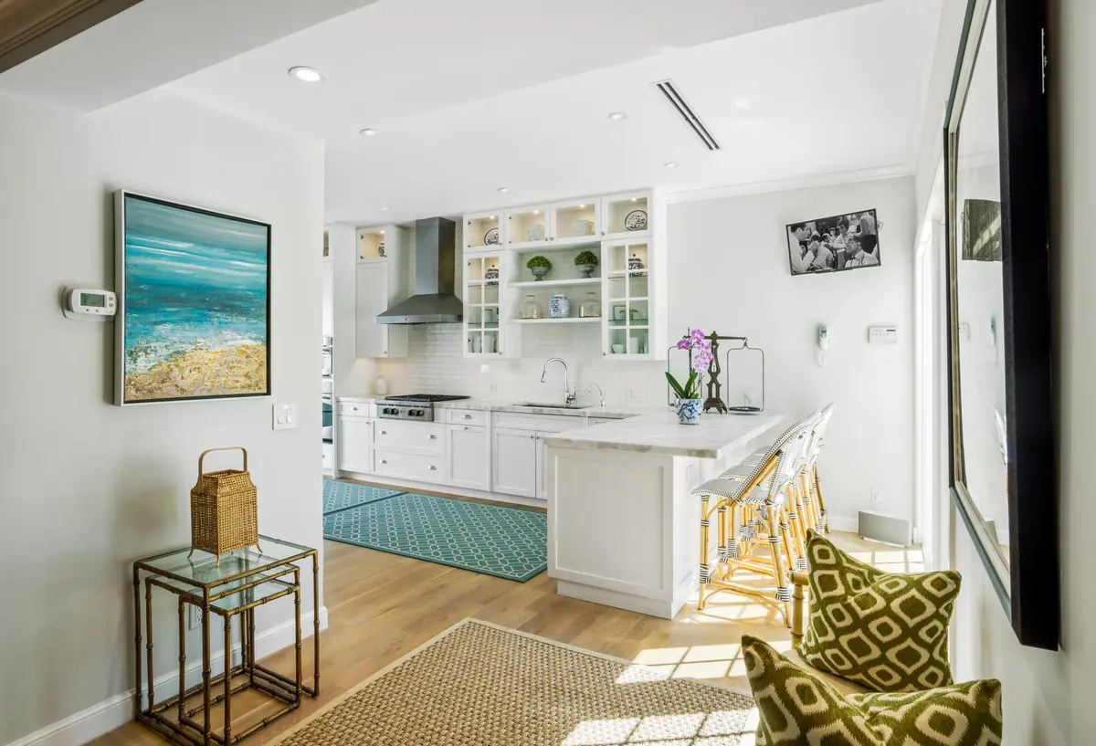 KITCHEN_ENTRY_ANGLE_DETAIL at 327 Arabian Road, Palm Beach