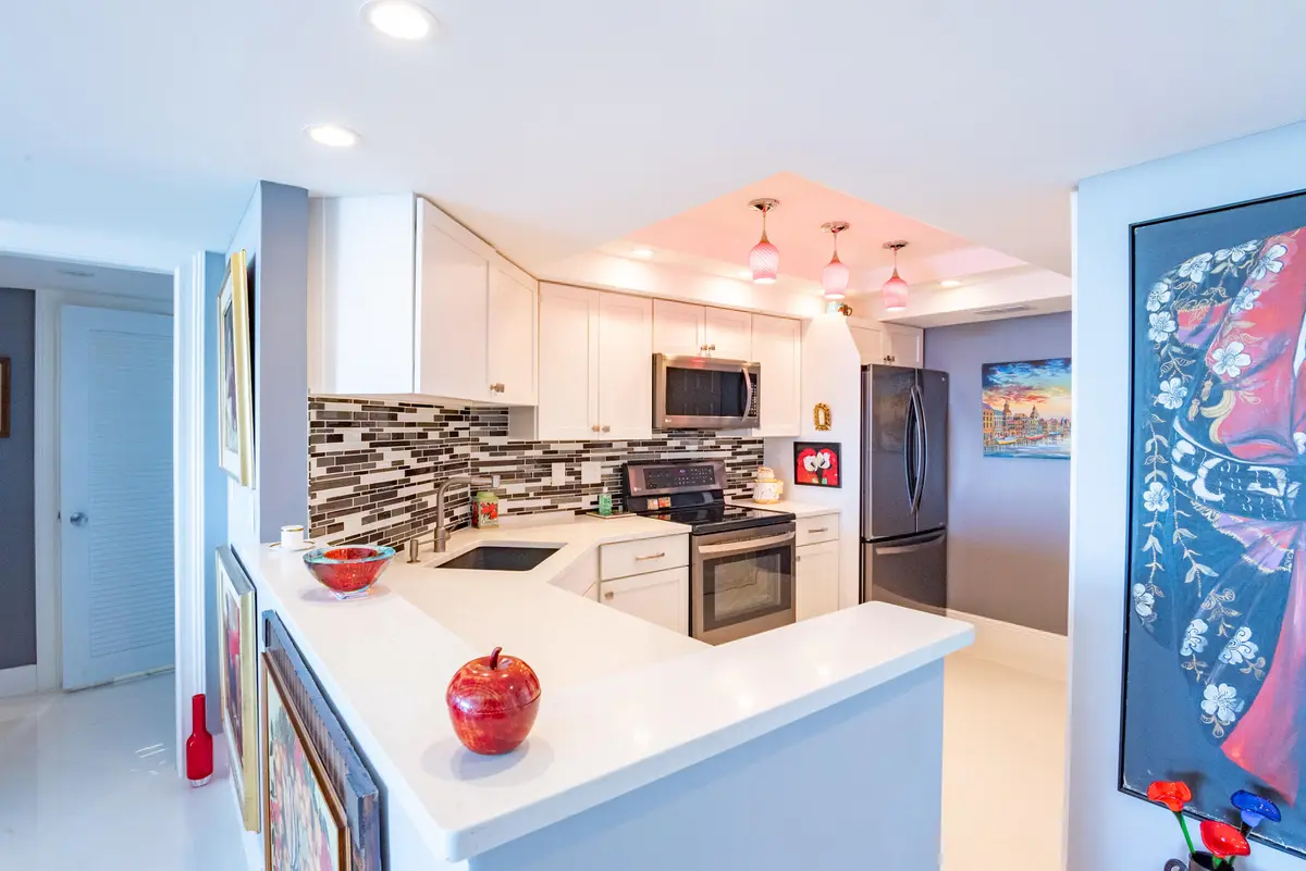 © Clark-2400 Presidential Way 1506-002 at 2400 Presidential Way 1506, West Palm Beach