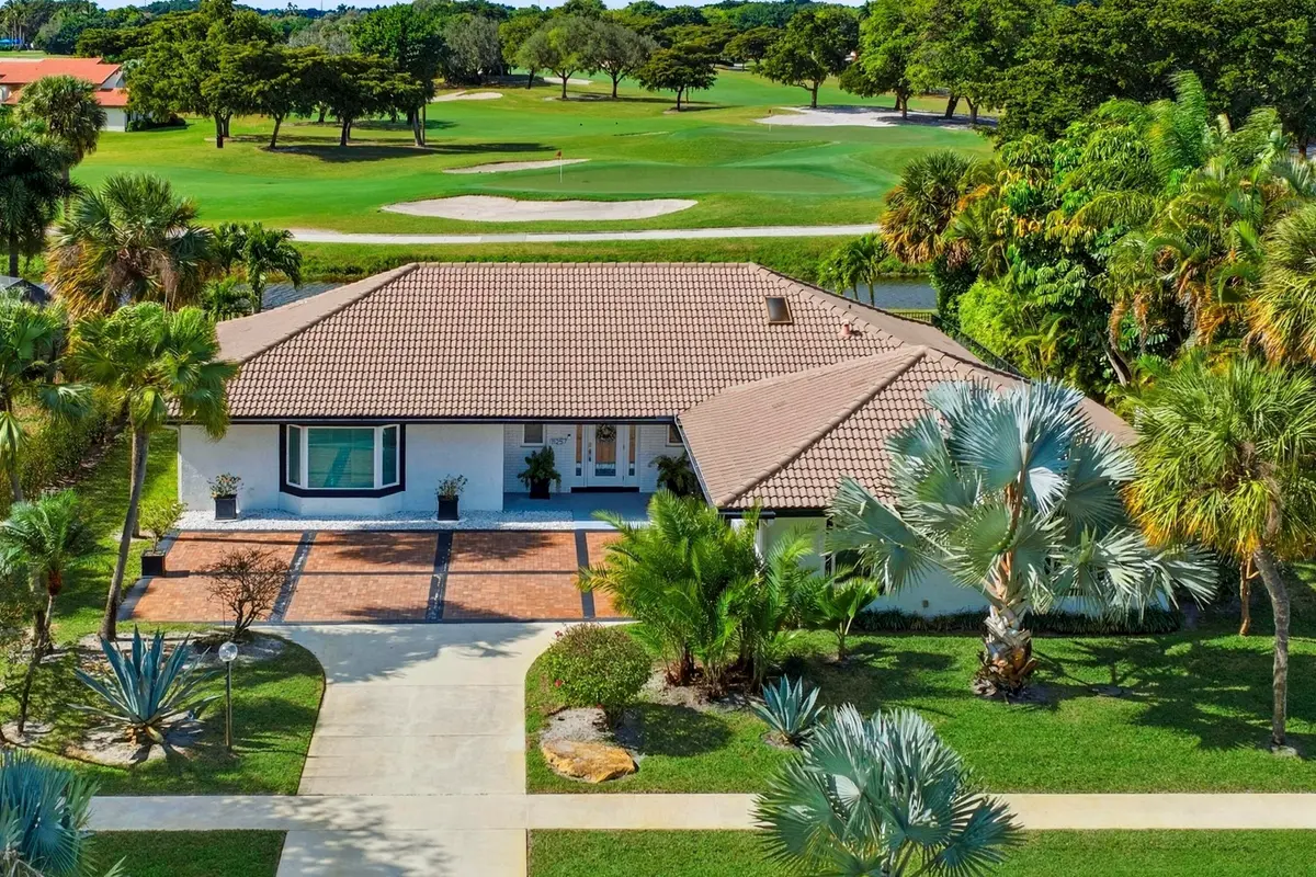 Pulling up at 11257 Wingfoot Drive, Boynton Beach