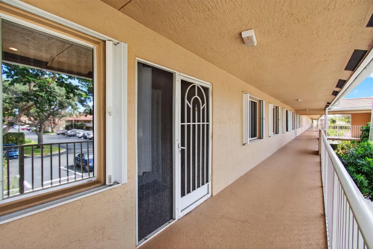 12-web-or-mls-DSC_8480 at 5876 Regal Glen Drive 203, Boynton Beach