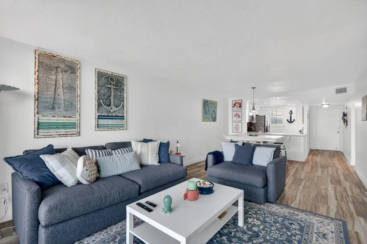 11-web-or-mls-7R7A8093 at 9940 S Ocean Drive 202, Jensen Beach