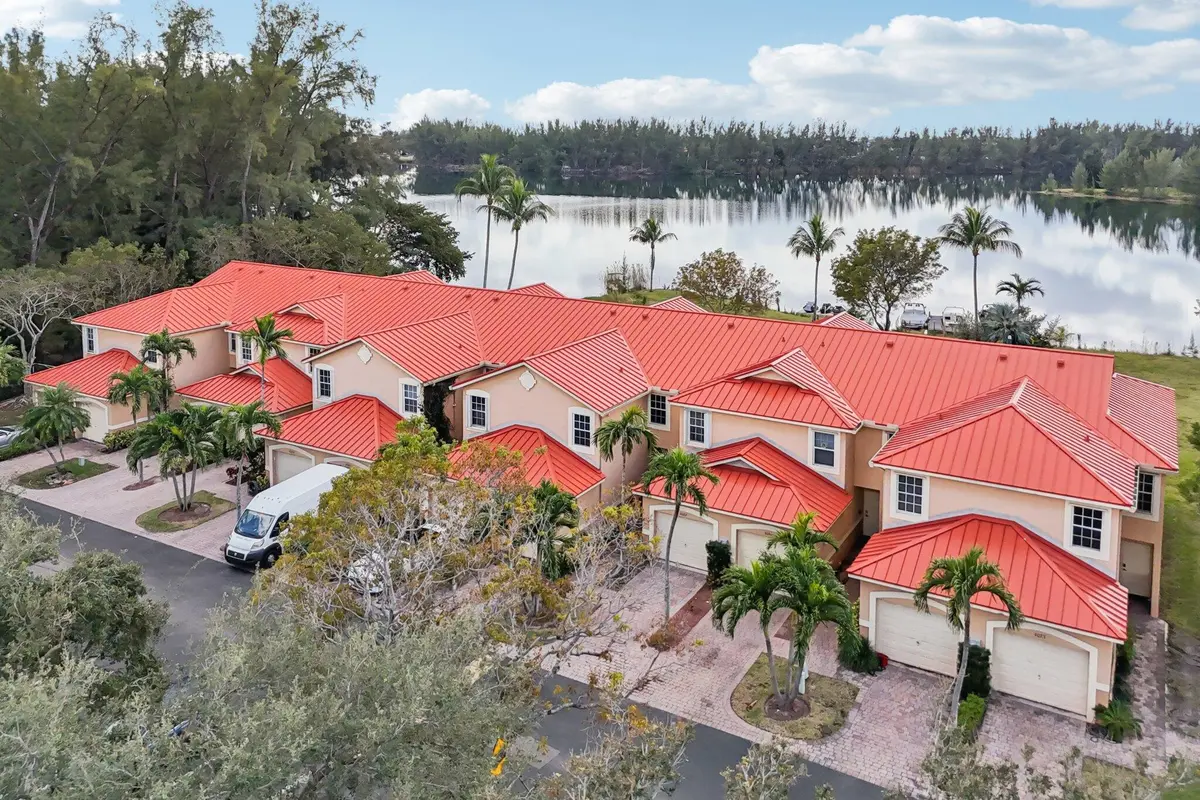 39-web-or-mls-Crystal Lake Dr-S0502-039 at 4065 Crystal Lake Drive, Deerfield Beach