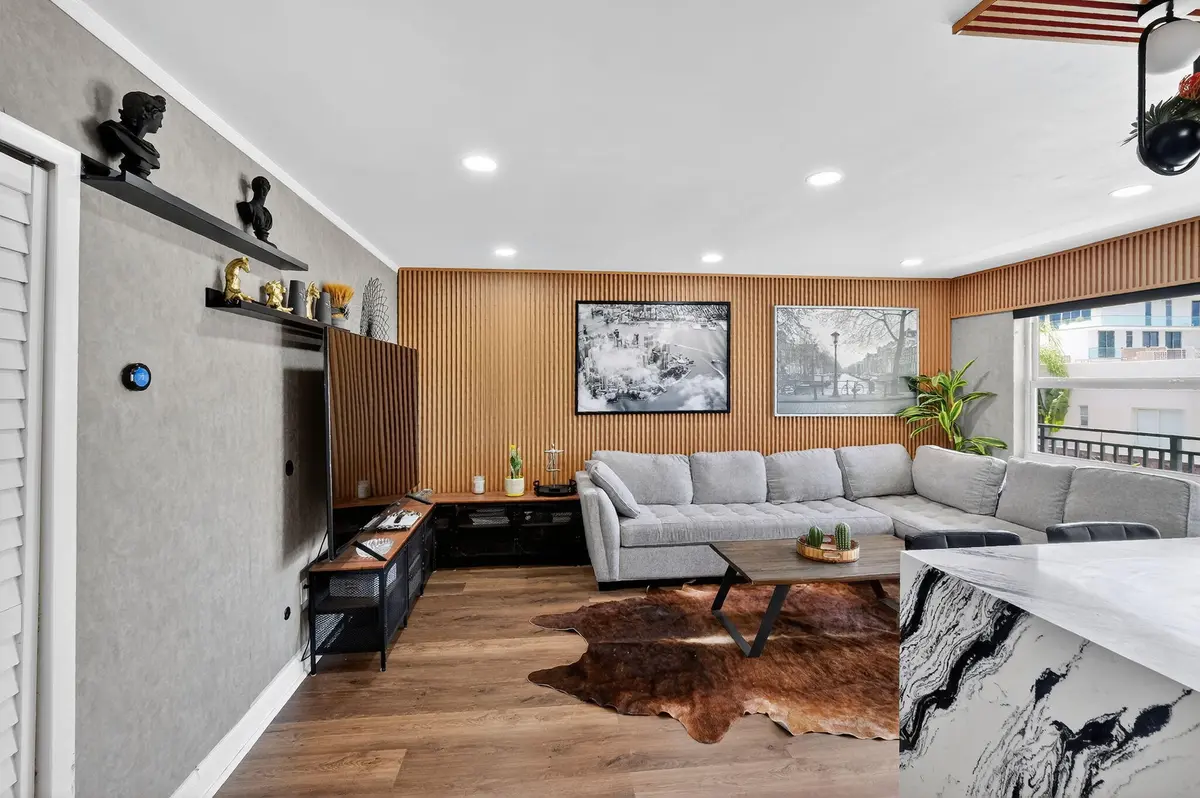 Living Room 1.5 at 363 Washington Avenue 32, Miami Beach