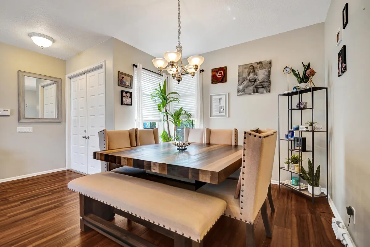 Dining at 7340 Providence Road, Boynton Beach