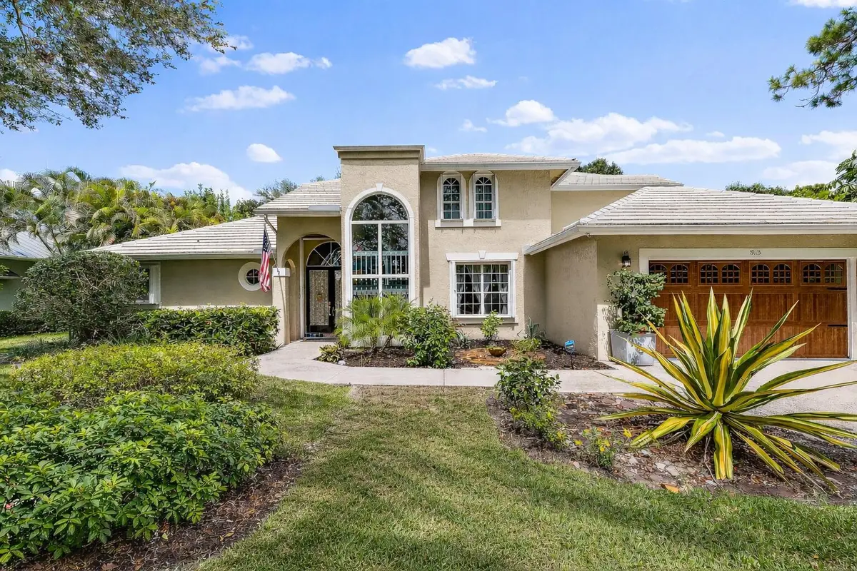 Up close at 19115 SE Coral Reef Lane, Jupiter