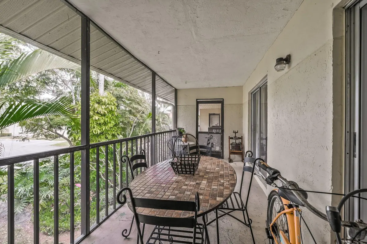 6544 Chasewood Drive Unit 5H-21 at 6544 Chasewood Drive H, Jupiter