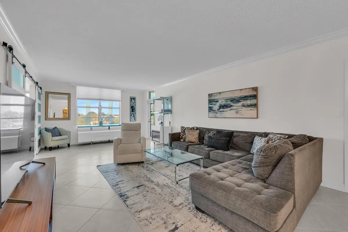 Living Area at 2851 S Ocean Boulevard 3 P, Boca Raton