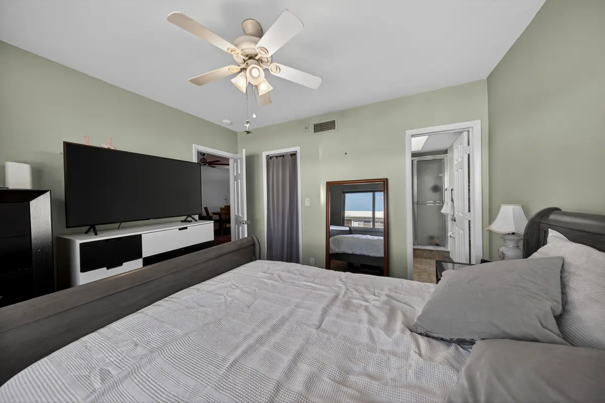 cowen-3 at 2475 W Golf Boulevard 247, Pompano Beach