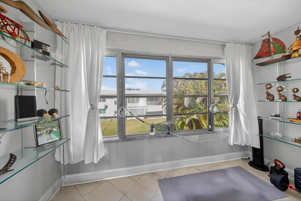 cowen-22 at 2475 W Golf Boulevard 247, Pompano Beach