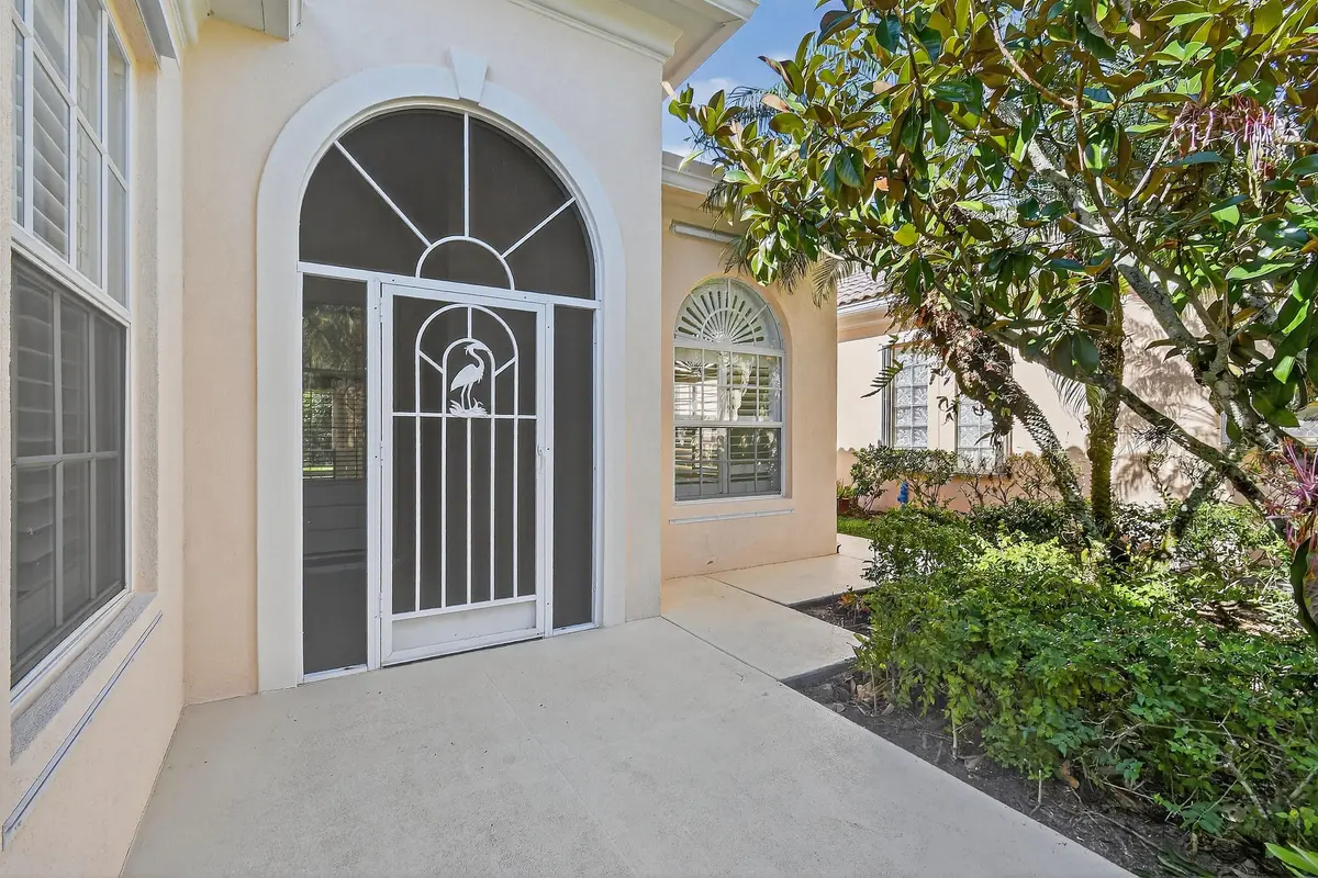 SCREENED FRONT ENTRY at 8892 SE Eldorado Way, Hobe Sound