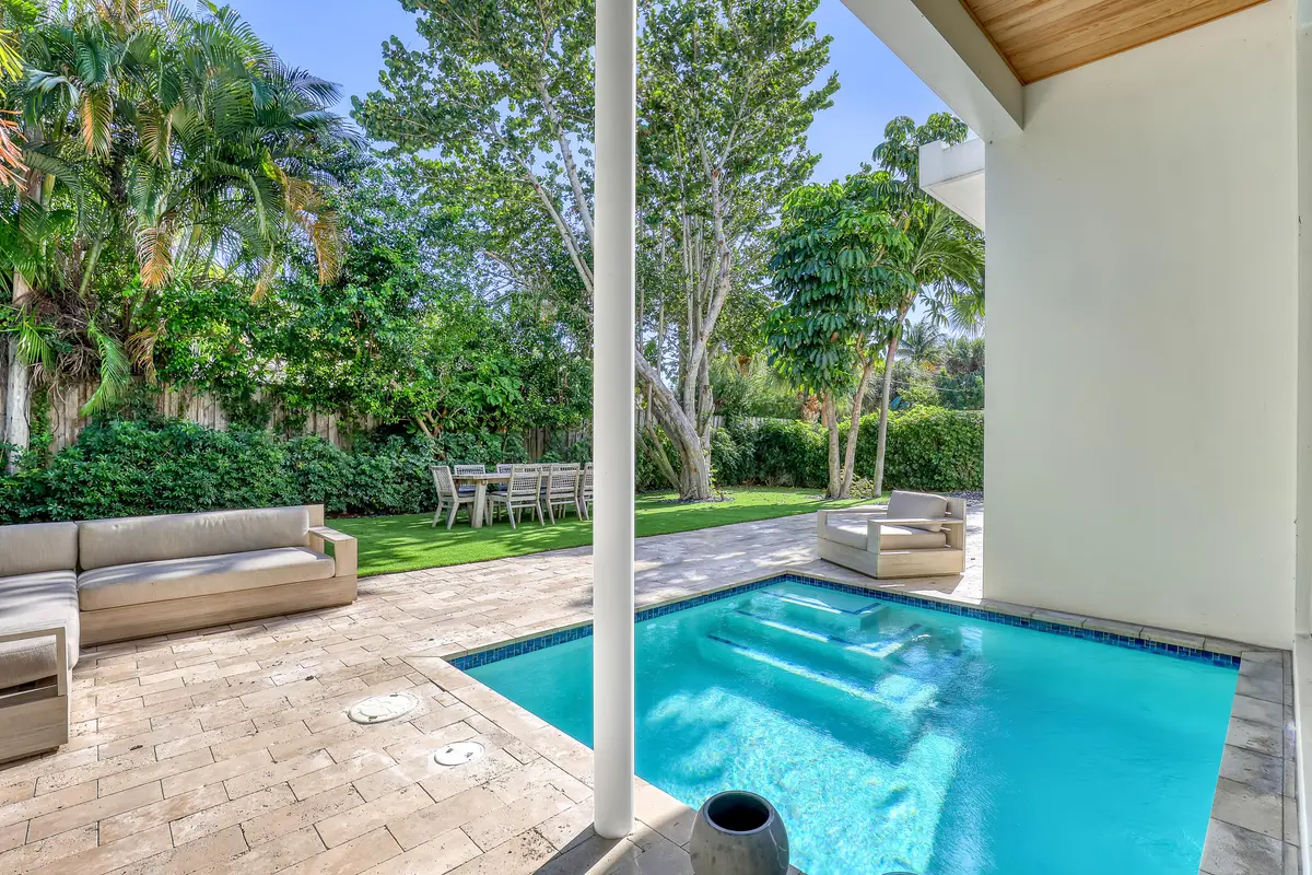 703 NE 5th (46) at 703 NE 5th Street, Delray Beach